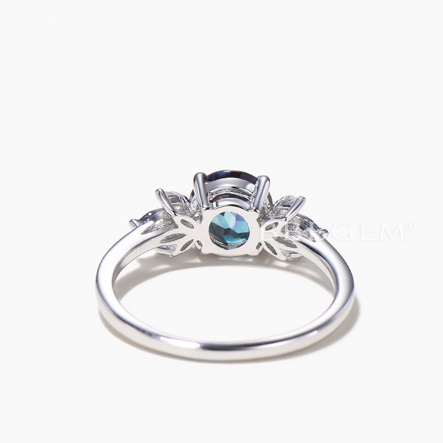 Round Cut Color-change Alexandrite Wedding Ring Marquise Diamond Cluster Ring