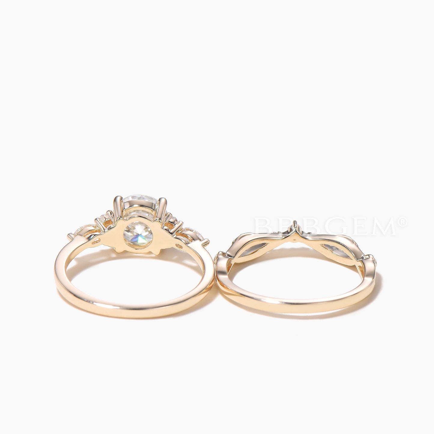 Round Cut IGI Certificate Lab Grown Diamond Ring Set Diamond Twisted Band