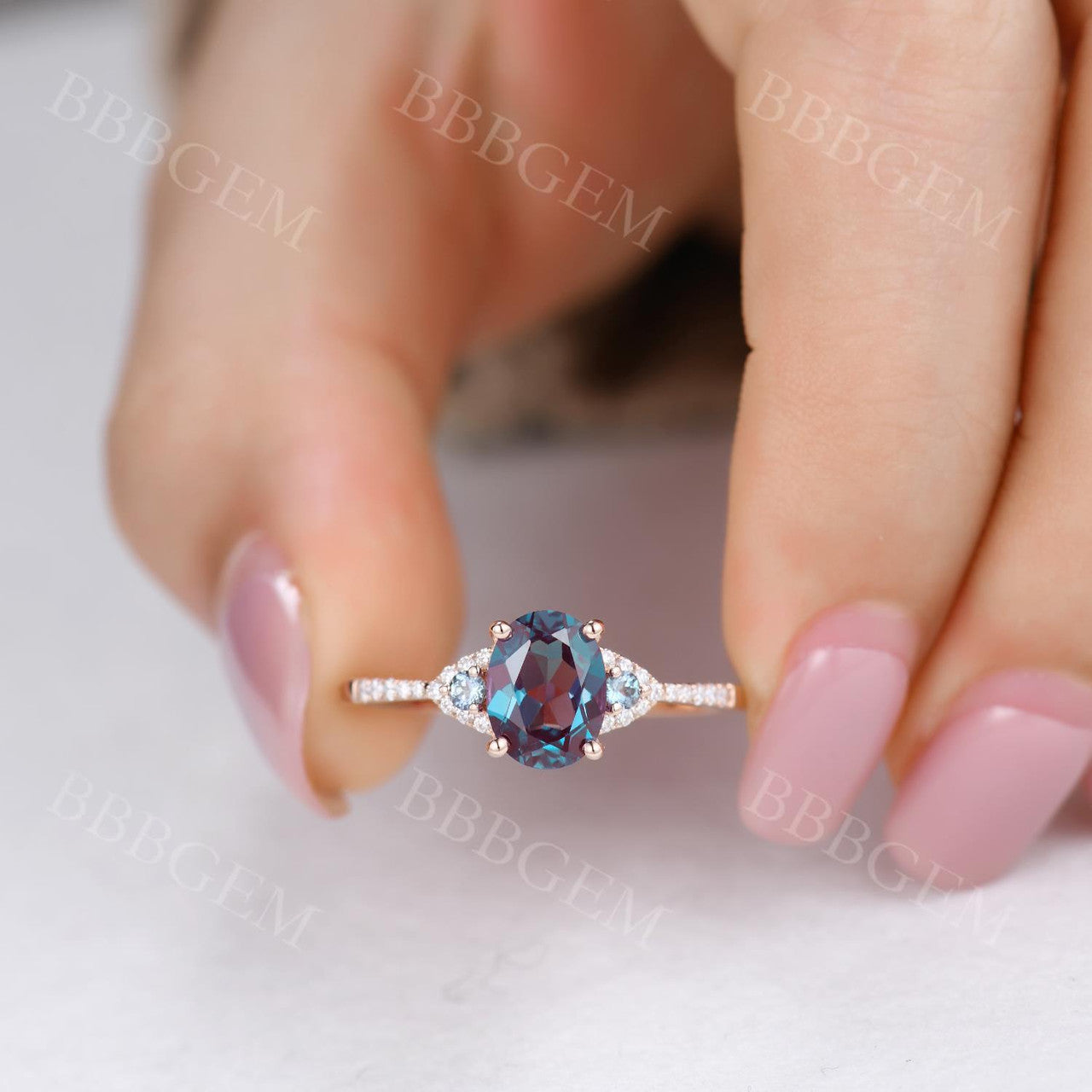Alexandrite Diamond Engagement Ring 6x8mm Oval Cut Color-changing Stone  Rose Gold