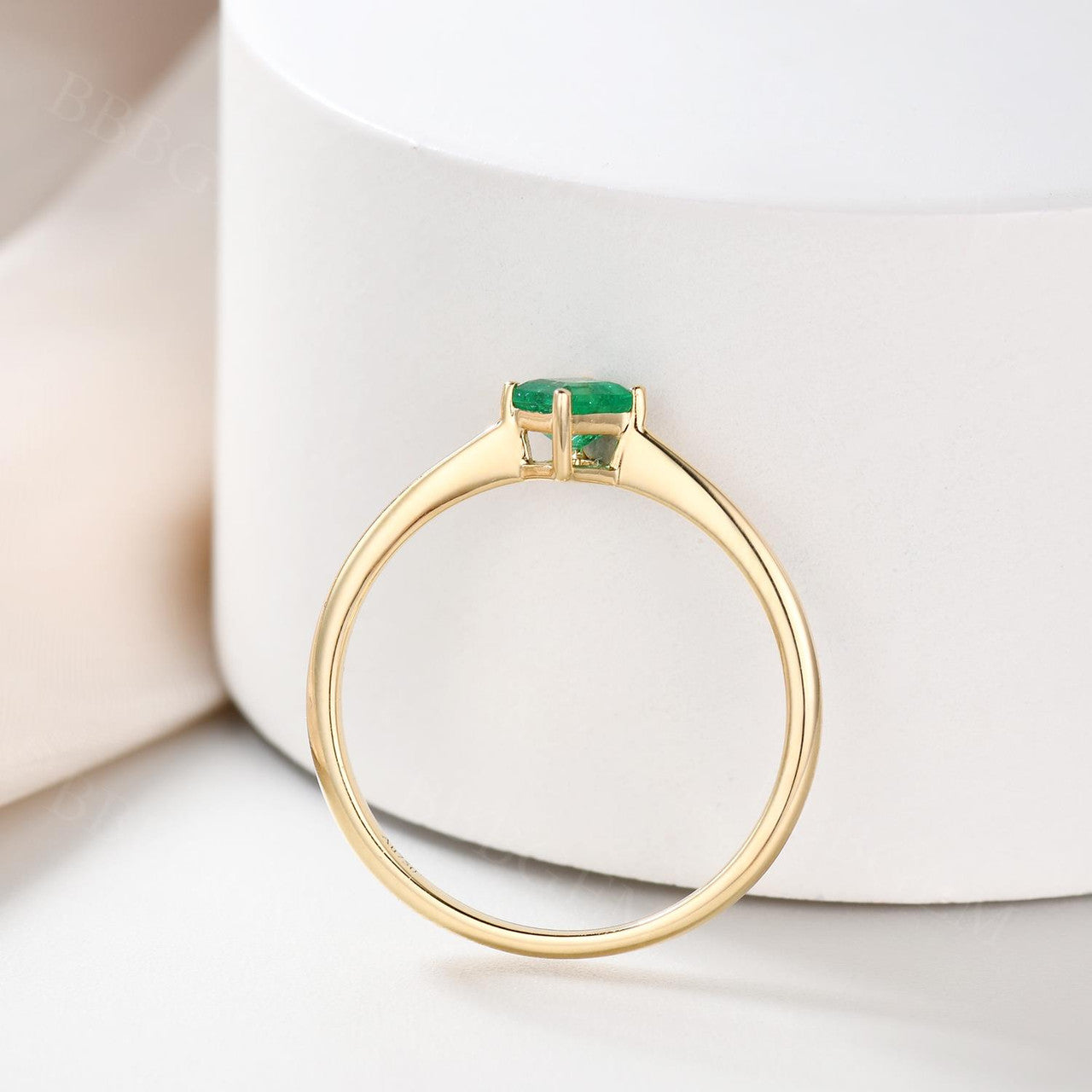 Emerald-01-3.5mm Square Princess Cut Natural Emerald Dainty Ring Solitaire Style Thin Band 18K Yellow Gold 0.28ct