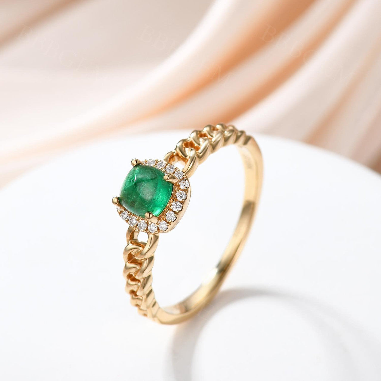 Cushion Halo Cabochon Natural Emerald Engagement Ring With Curb Link Chain Ring Yellow Gold 18k