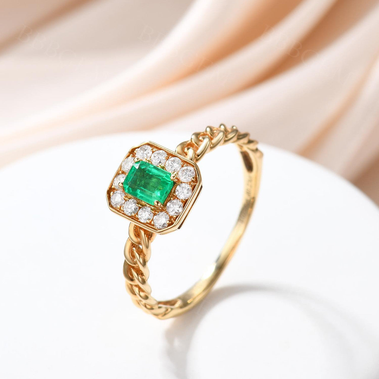 4.5X3.5mm Emerald Cut Diamond Halo Natural Emerald Engagement Ring Bezel Set Chain Band 0.35ct