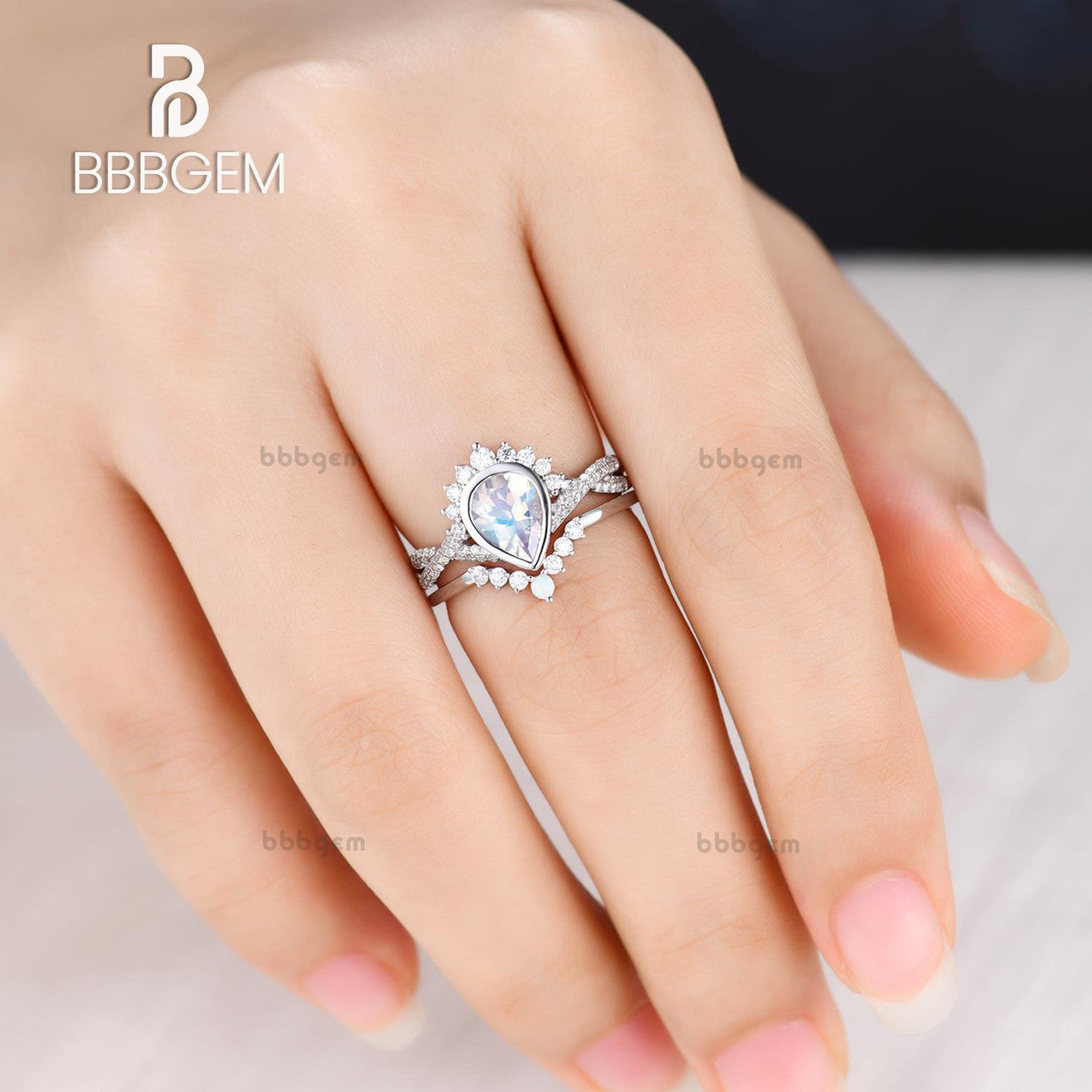 Twised Diamond Band Moonstone Ring Set-Bezel Moonstone Diamond Twisted Wedding Ring Sets-Moonstone Engagement Ring in 18k White Gold Split Shank