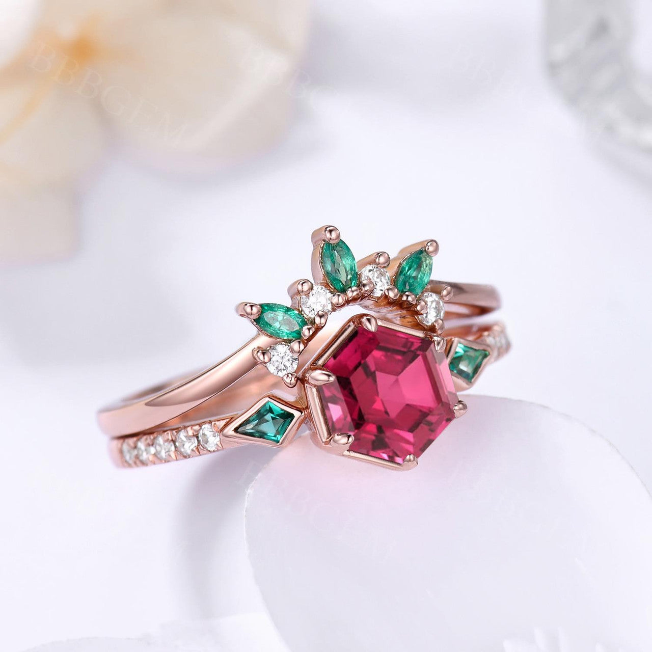 ruby and emerald bridal set-hexagon lab ruby with kite emerald sidestones wedding ring set-bbbgem ruby emerald engagement ring set