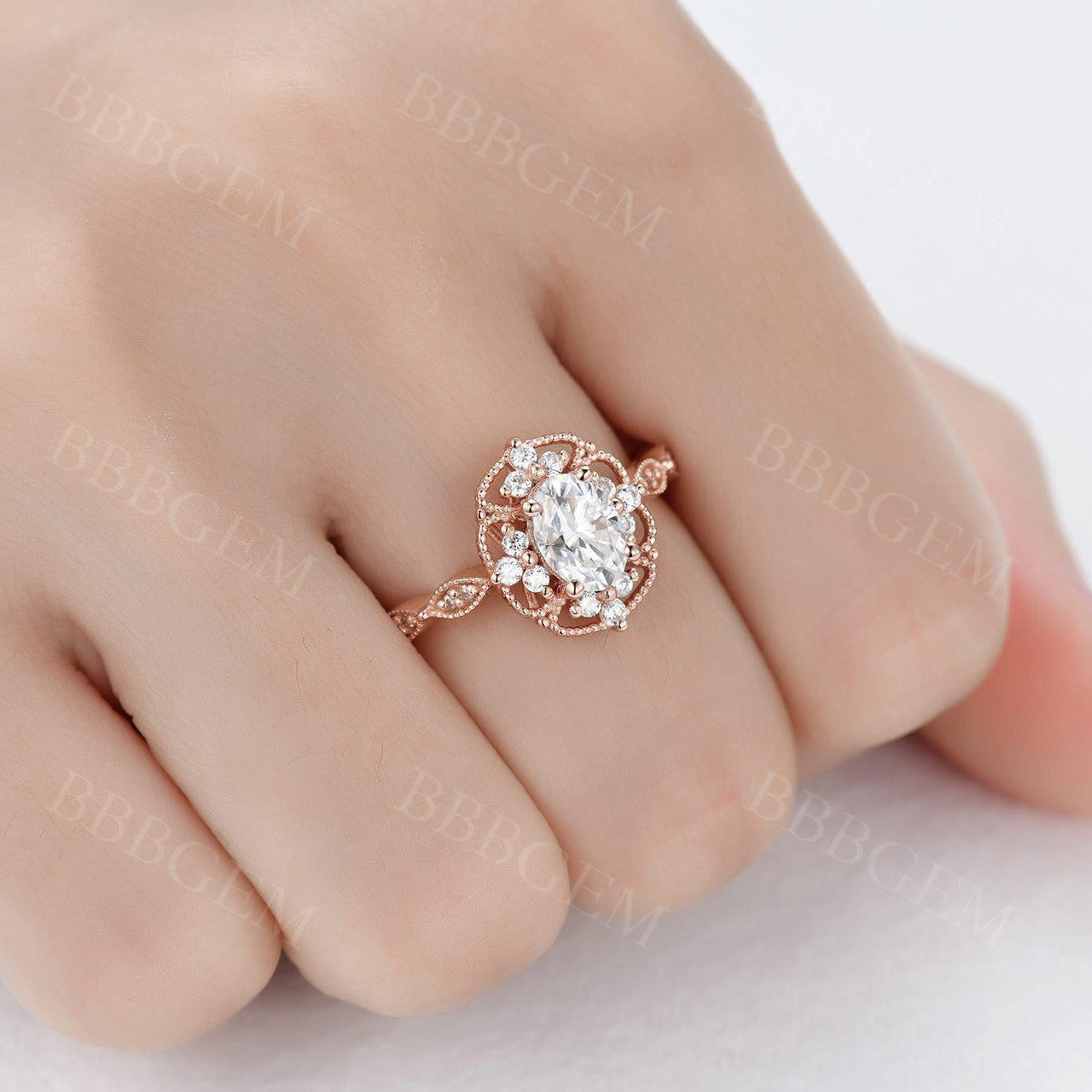 Moissanite Vintage Engagement Rings-BBBGEM Oval Moissanite Ring