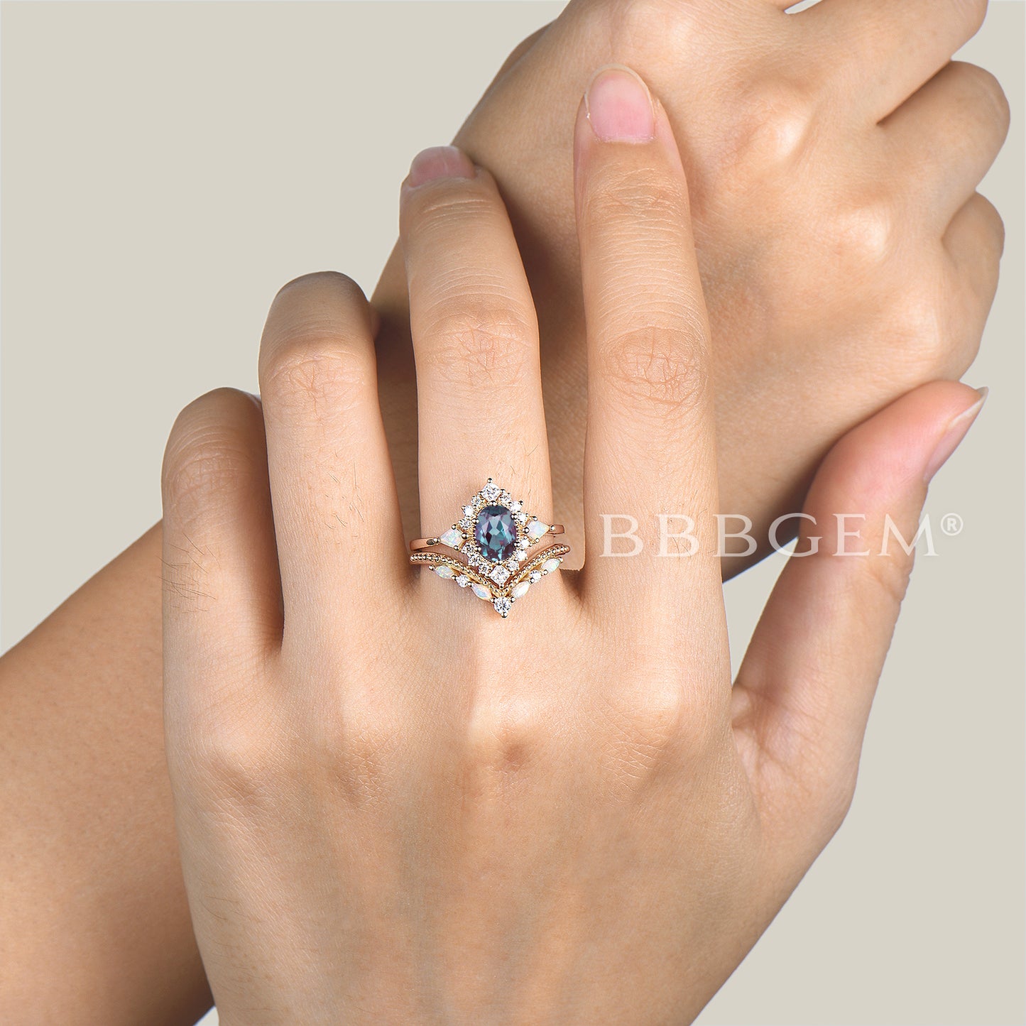 Oval Cut Color-change Alexandrite Wedding Ring Moissnite Halo Opal Ring Set