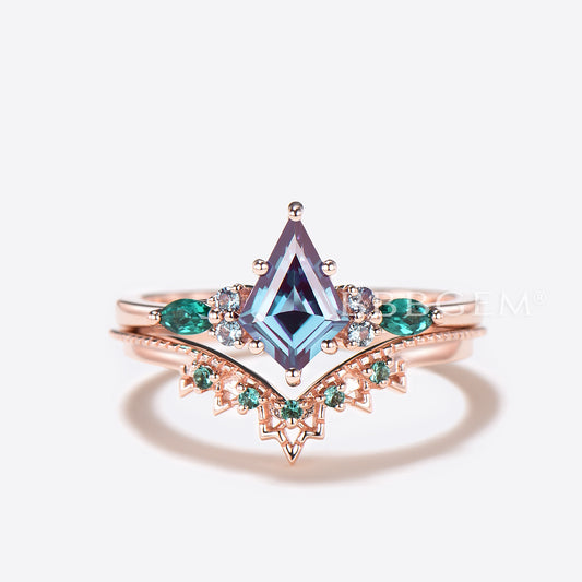 Kite Cut Color-change Alexandrite Cluster Engagement Ring Emerald Crown Bridal Set