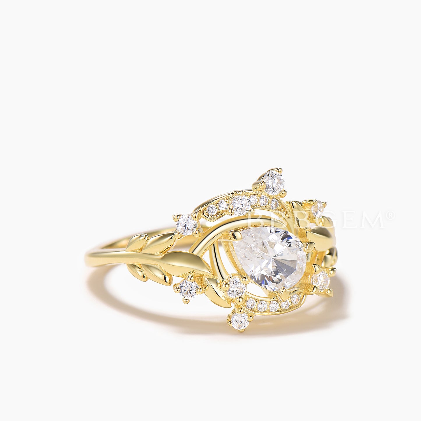 Pear Cut IGI Certificate Lab Grown Diamond Engagement Ring Diamond Leaf Ring