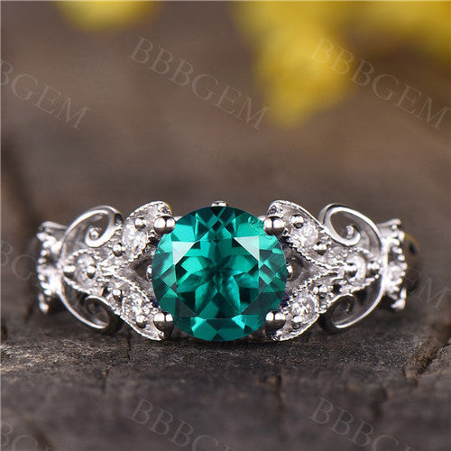 emerald and diamond ring