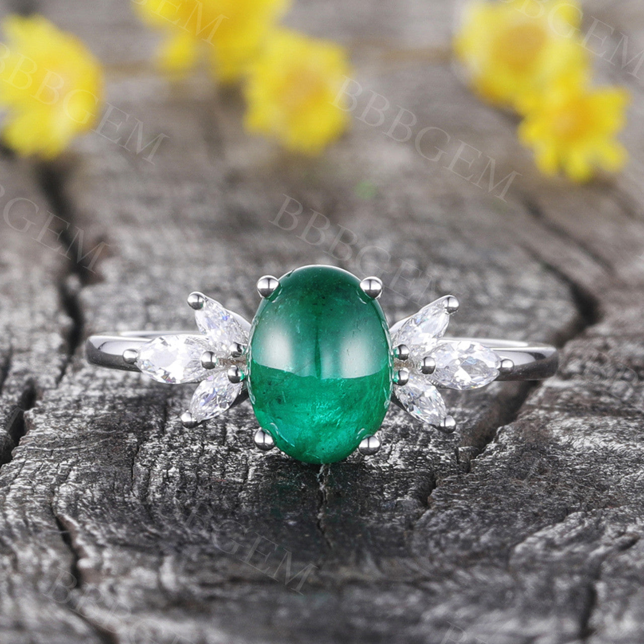 Natural vintage emerald engagement ring 01