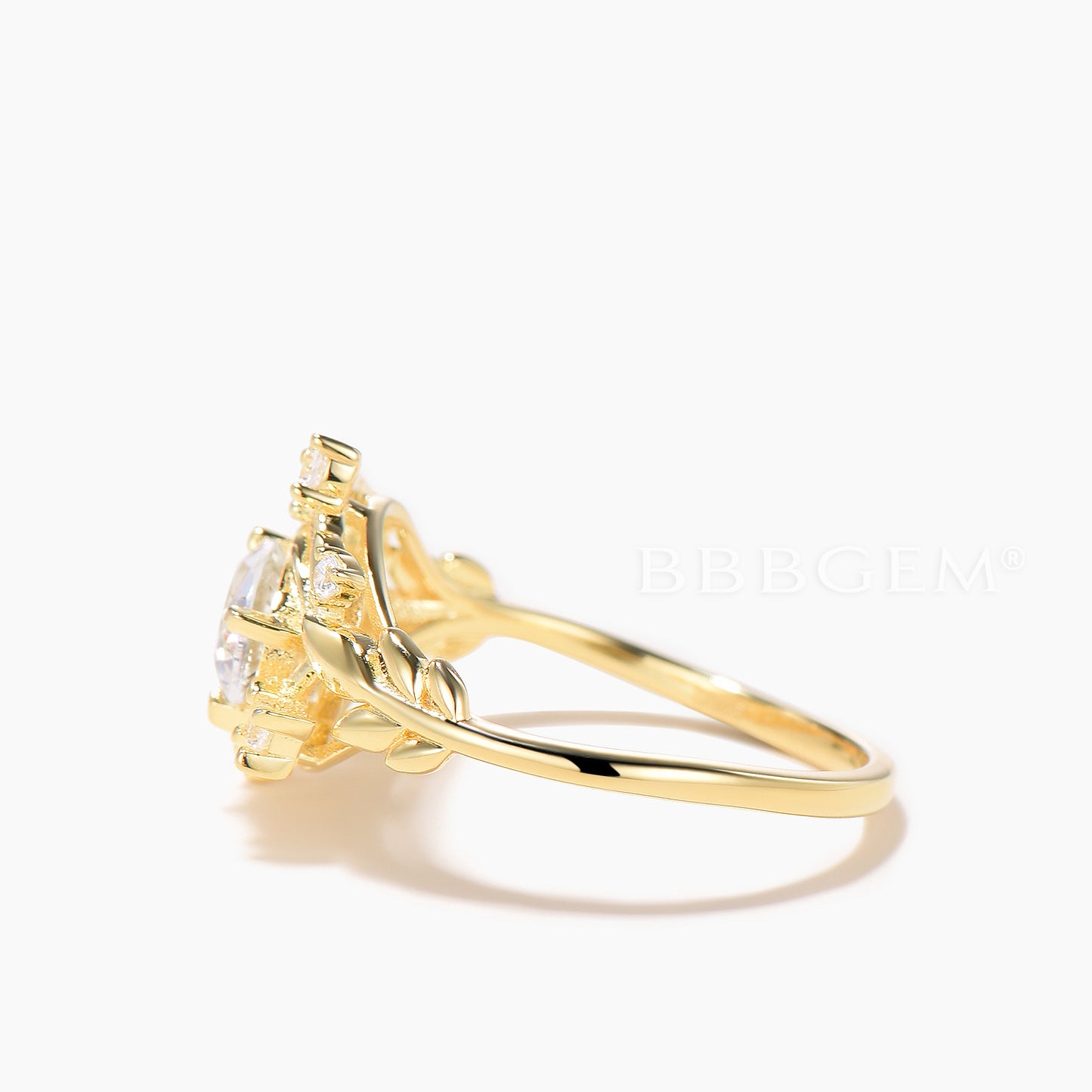 Pear Cut IGI Certificate Lab Grown Diamond Engagement Ring Diamond Leaf Ring