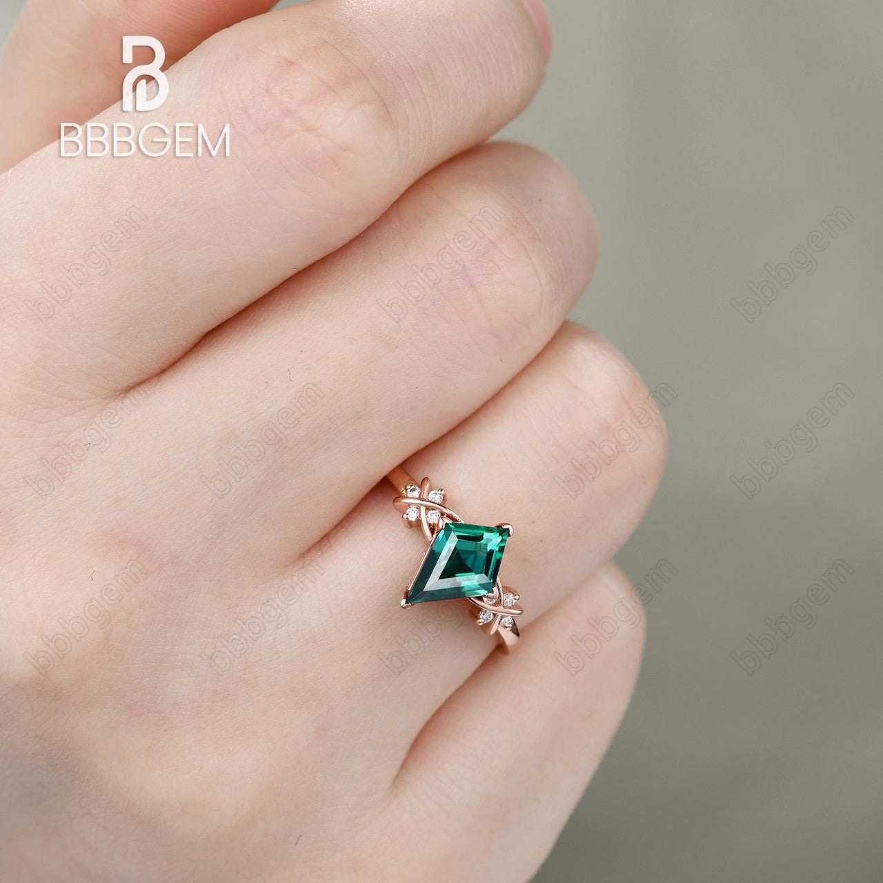 Kite Emerald Ring Set- 925 Sterling Silver Genuine Emerald Engagement Ring for Women- Promise Ring May Birthstone Anniversary Gift for Her