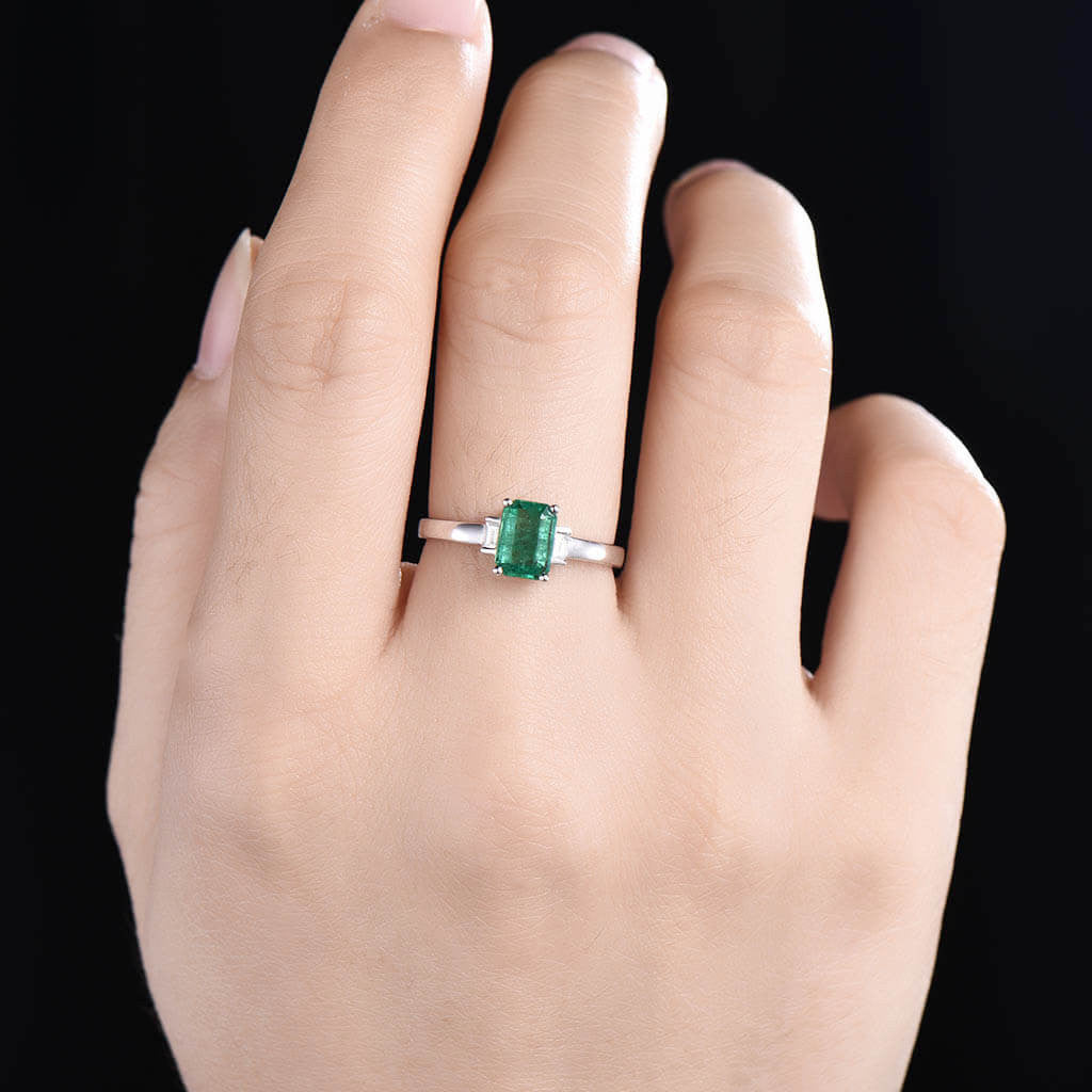 natural emerald rings