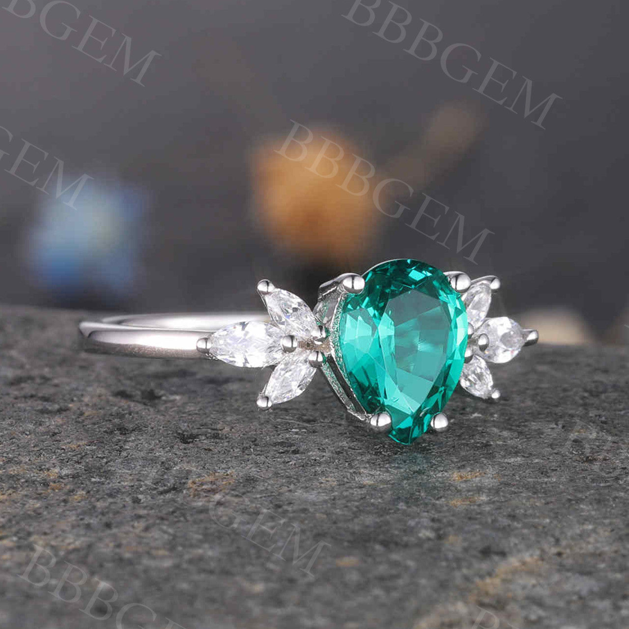 Green Emerald Engagement Ring 01