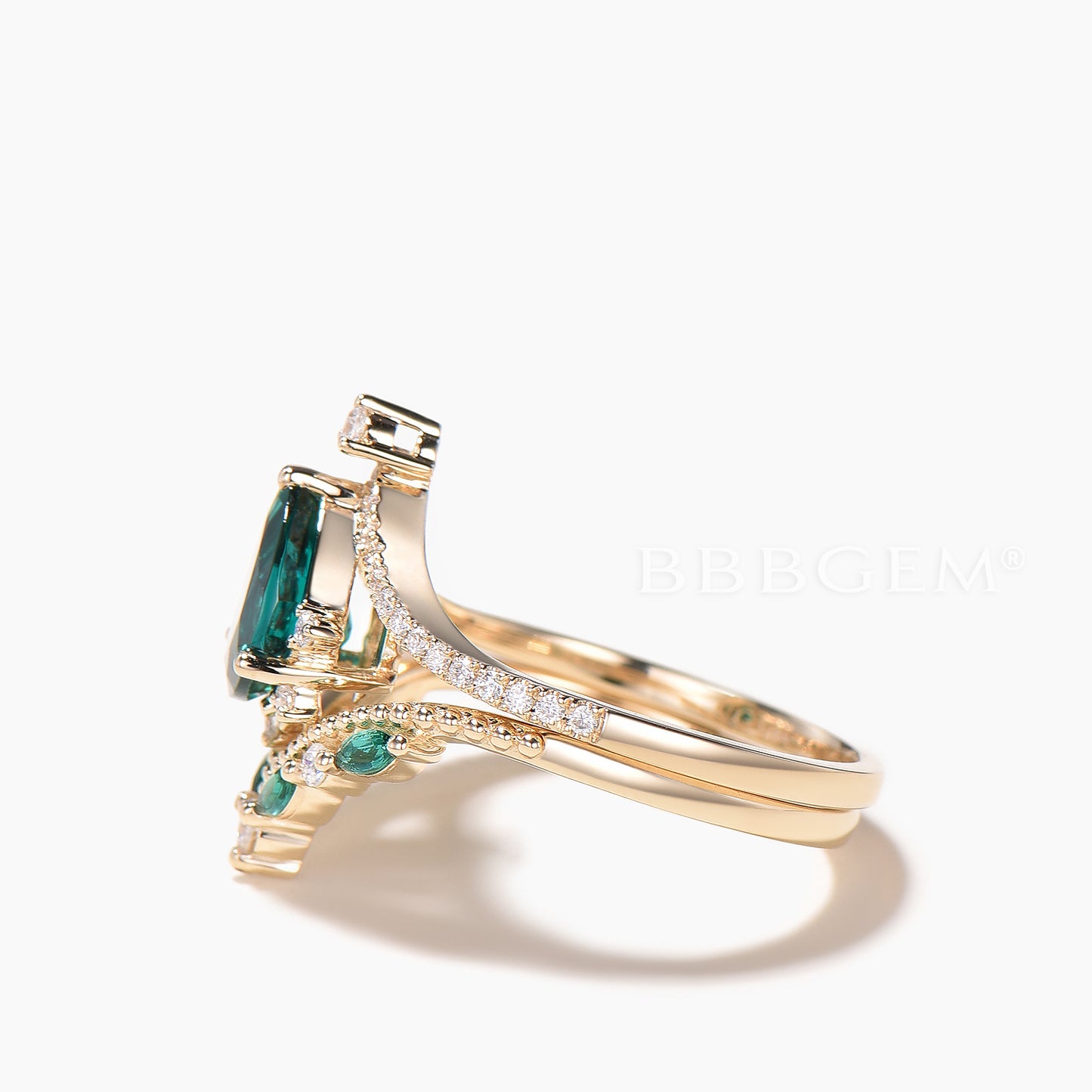 1.25CT Teardrop Cut Emerald Curved Engagement Ring Diamond V Curved Bridal Set