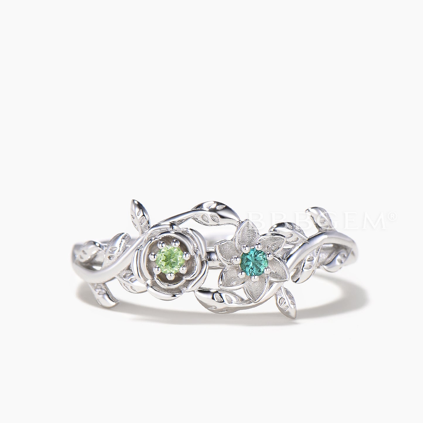 Nature Inspired Toi et Moi Engagement Ring Round Cut Peridot Emerald Floral  Ring