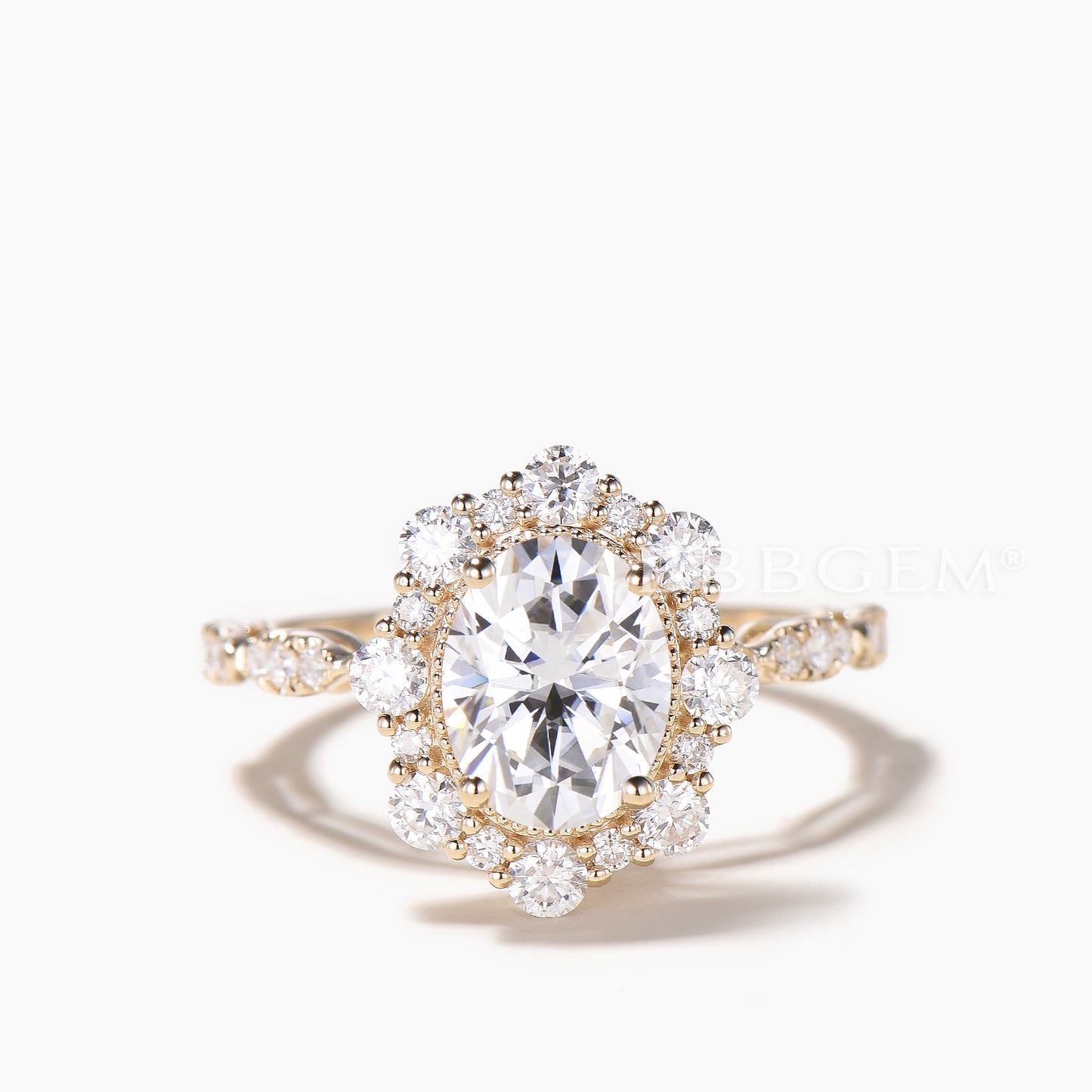 Oval Cut IGI Certificate Lab Grown Diamond Bridal Set Diamond Halo Engagement Ring