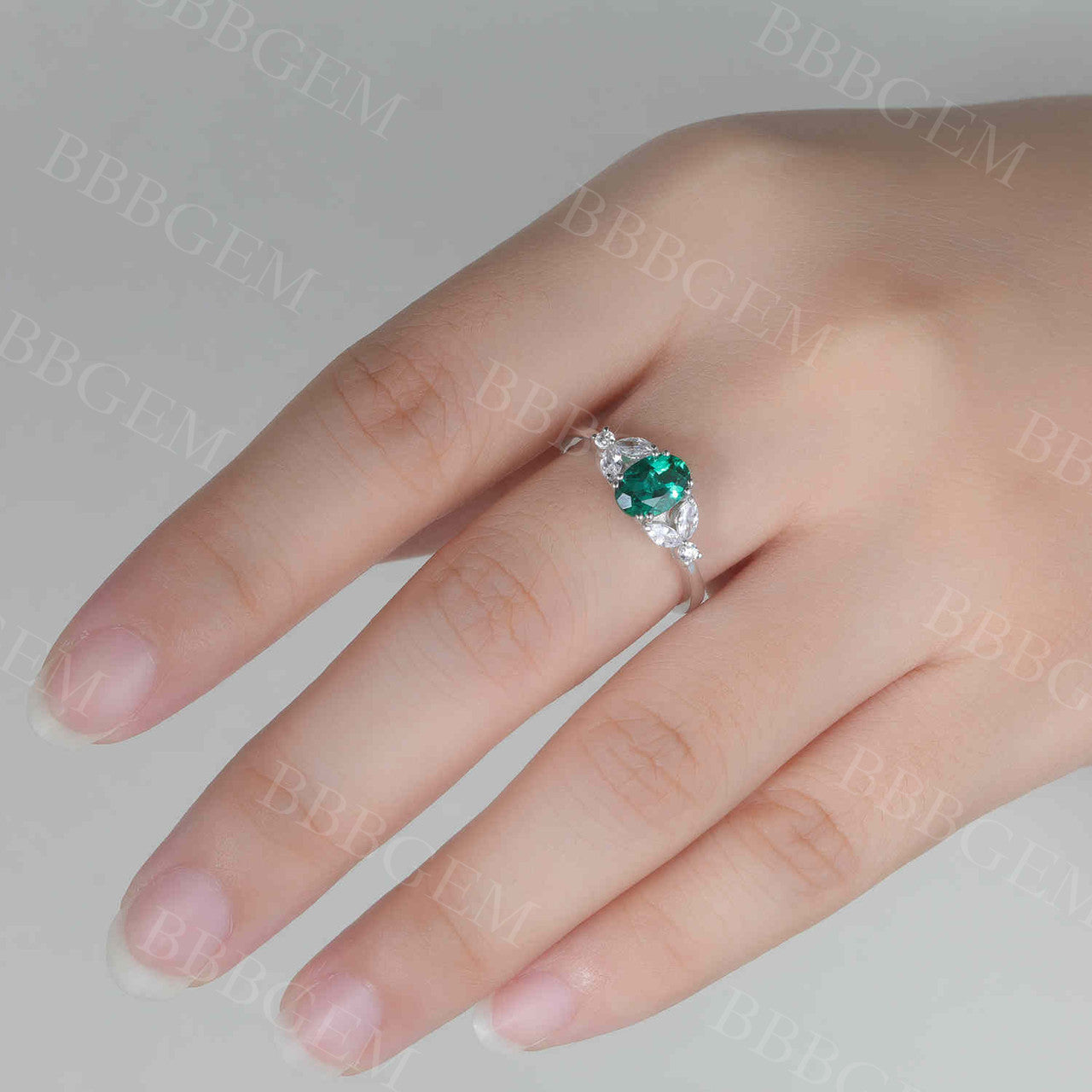 emerald engagement ring 2