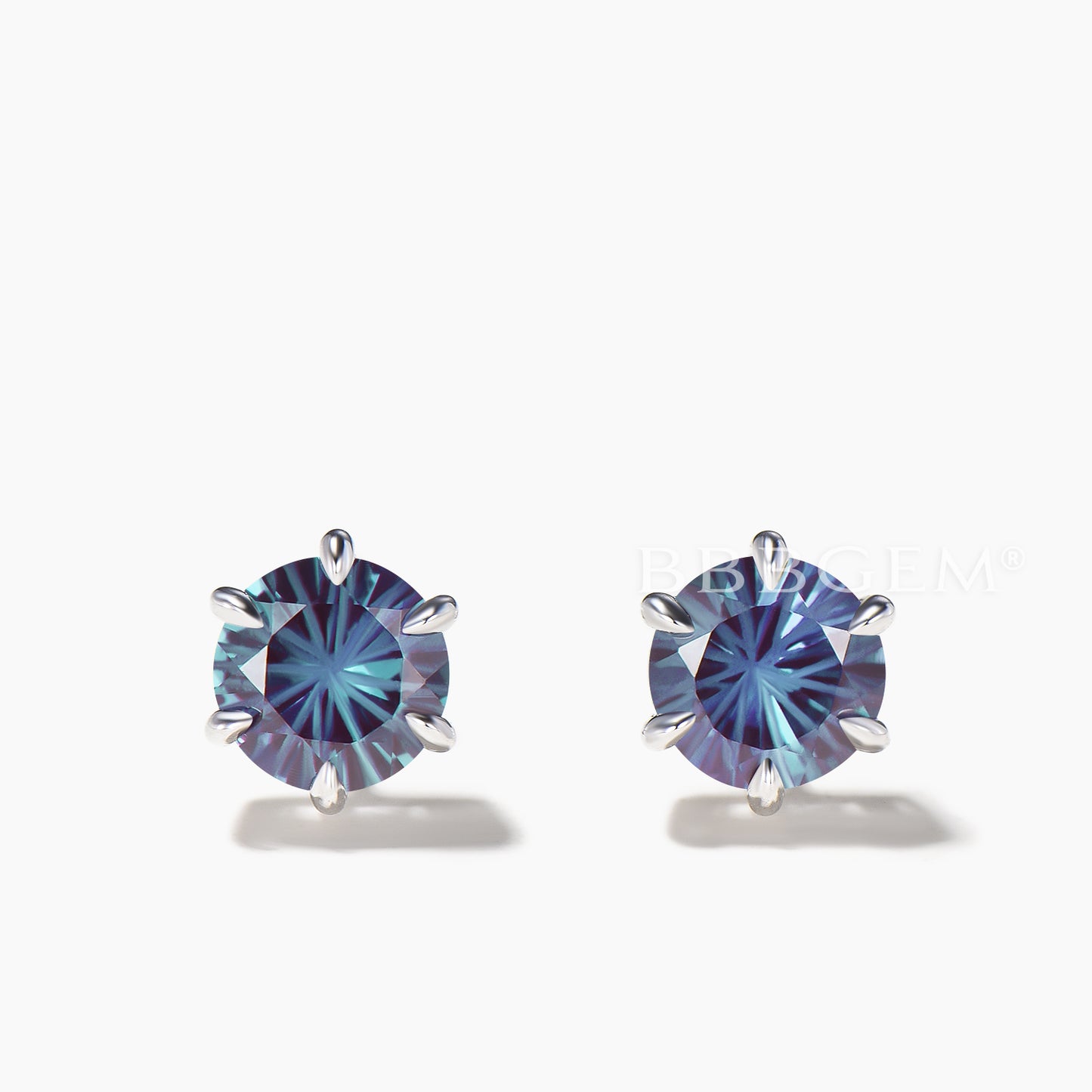 Round Shape Firework Cut Color-change Alexandrite Solitaire Stud Earrings