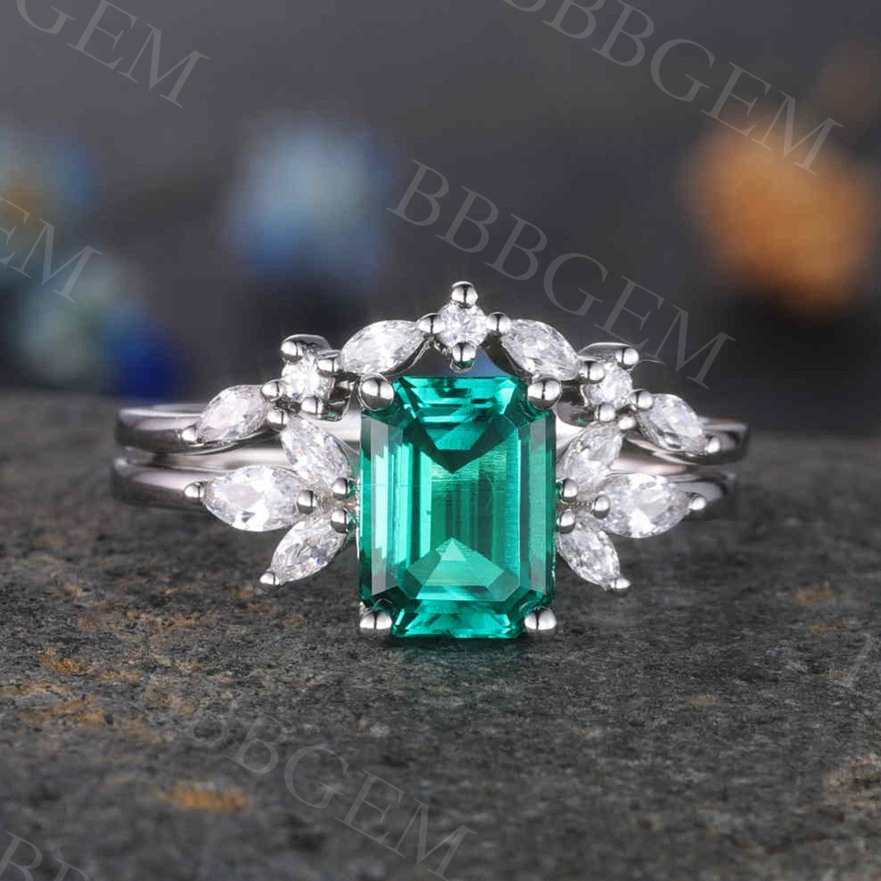 Emerald Diamond Engagement Ring 03