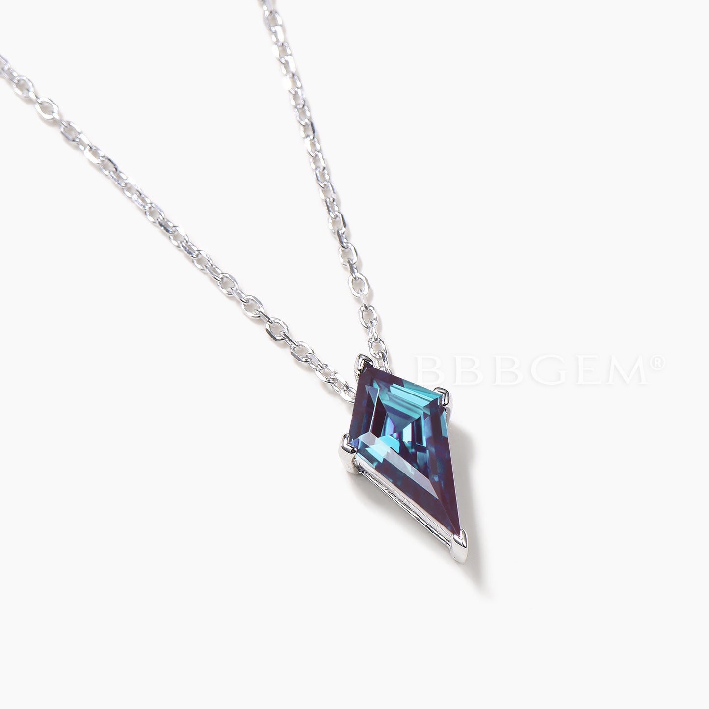 Unique Kite shaped Alexandrite Pendant 3 Carat Silver White Gold Alexandrite Solitaire Pendant Necklace June Anniversary Gift