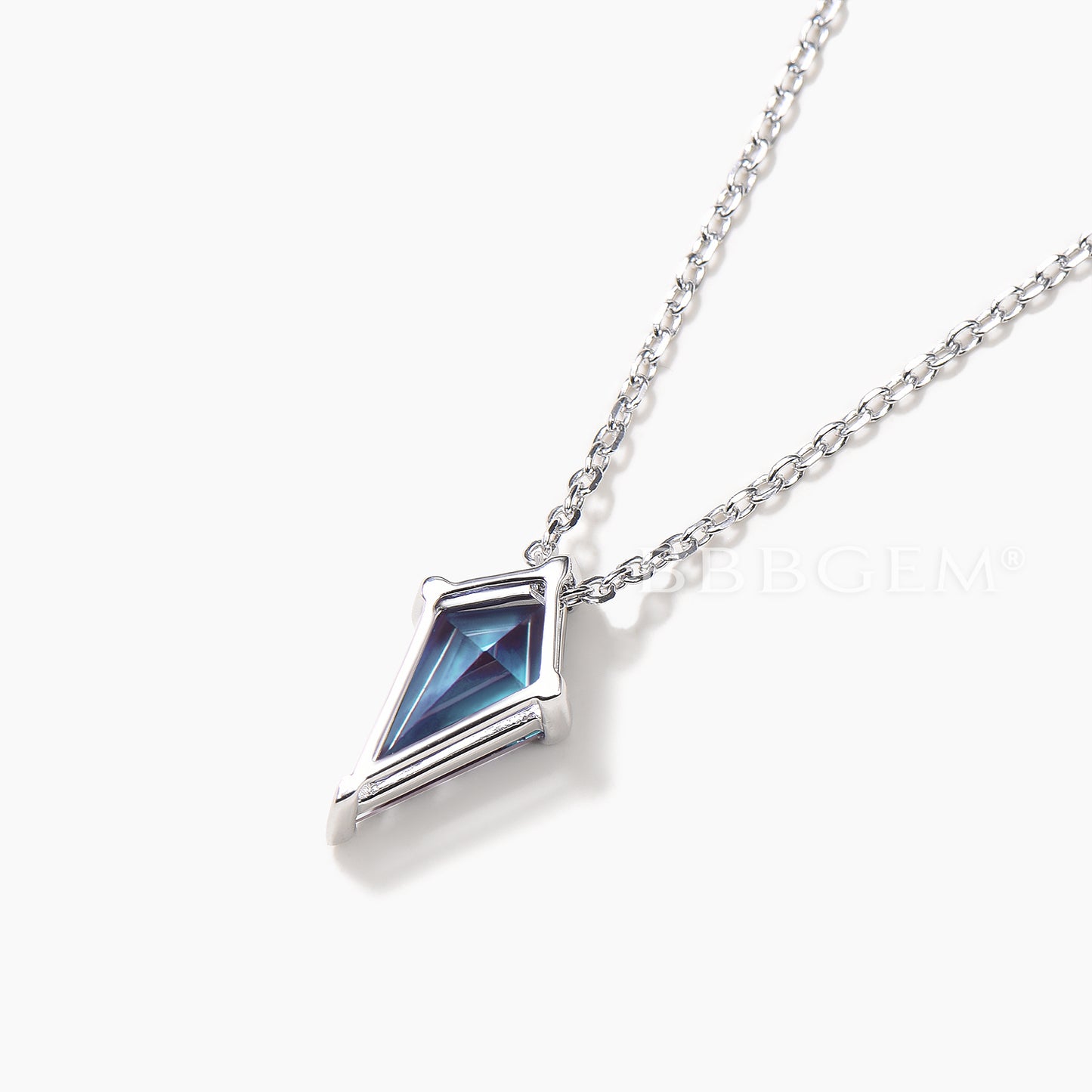 Unique Kite shaped Alexandrite Pendant 3 Carat Silver White Gold Alexandrite Solitaire Pendant Necklace June Anniversary Gift