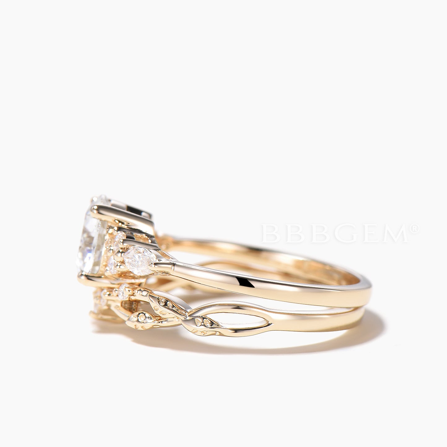 Round Cut IGI Certificate Lab Grown Diamond Ring Set Diamond Twisted Band