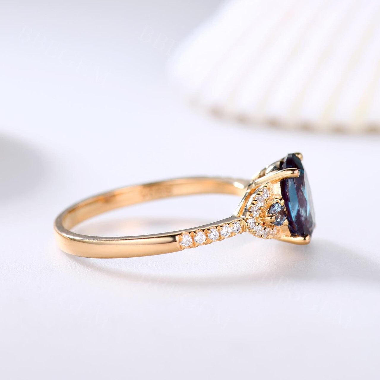 Yellow Gold Alexandrite Ring-BBBGEM Alexandrite Diamond Ring