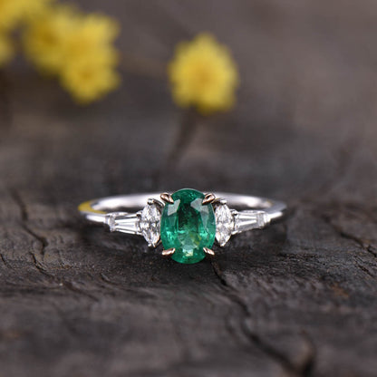 two tone oval  emerald engagement ring 0