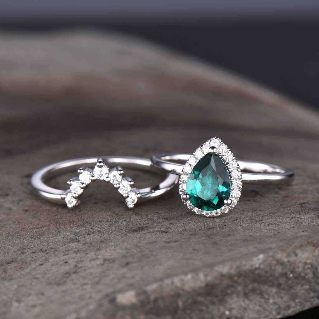 Emerald Engagement Ring Set