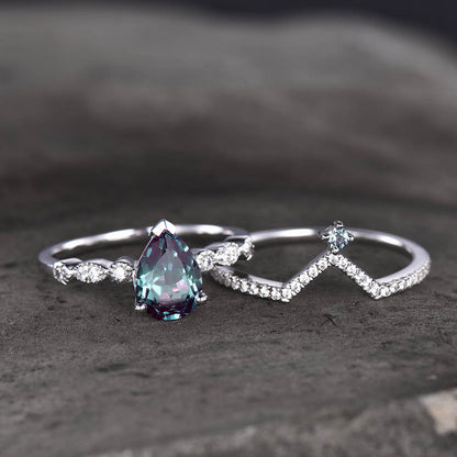 2pcs Pear Shaped Alexandrite Engagement Ring Set White Gold Marquise Band