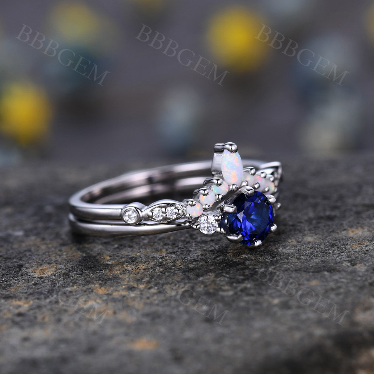 blue sapphire engagement ring