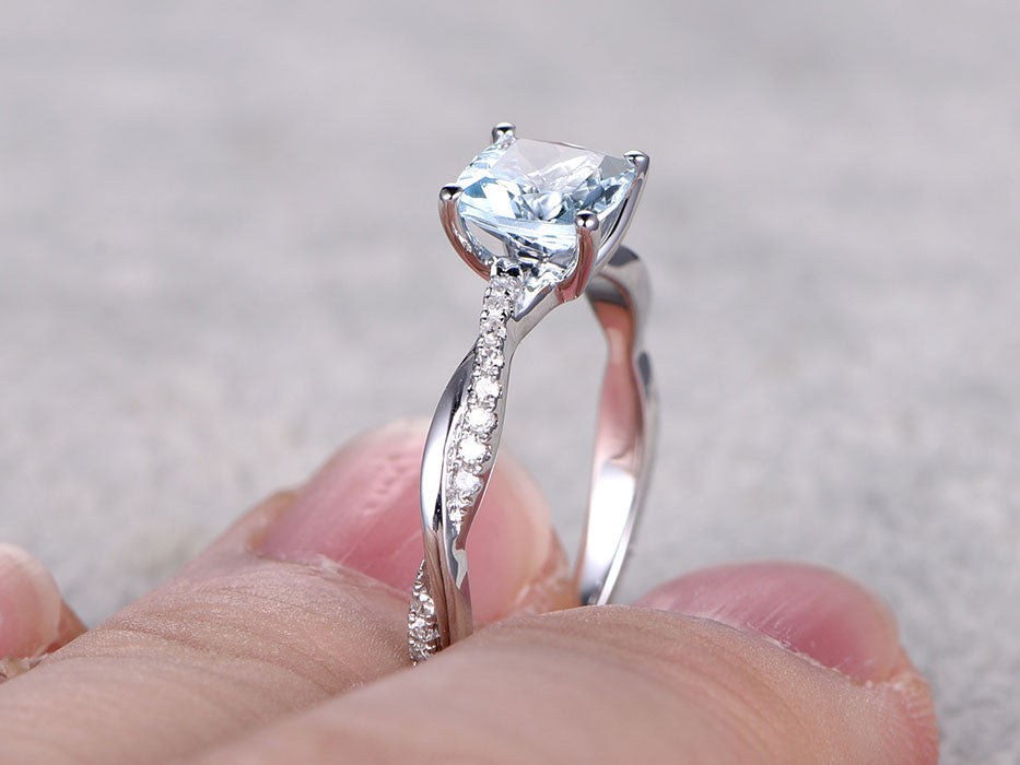 Aquamarine Infinity Ring White Gold