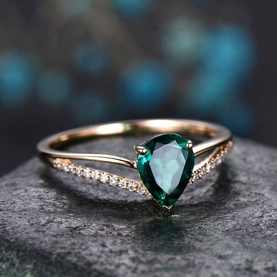 teardrop emerand ring