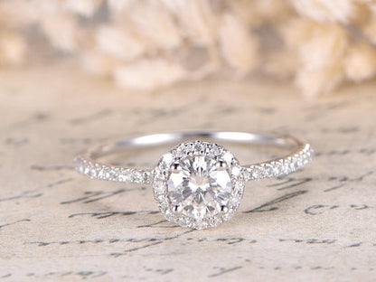 Moissanite Engagement Rings