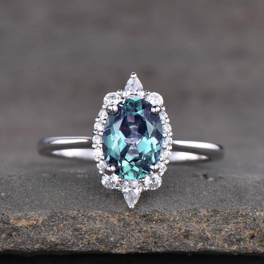 Vintage Alexandrite Engagement Ring 0