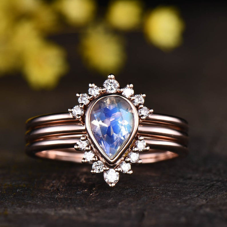 Moonstone engagement ring set