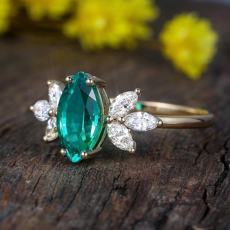 Vintage Marquise Emerald Engagement Ring 02