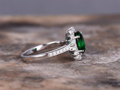 Emerald ring,emerald engagement ring